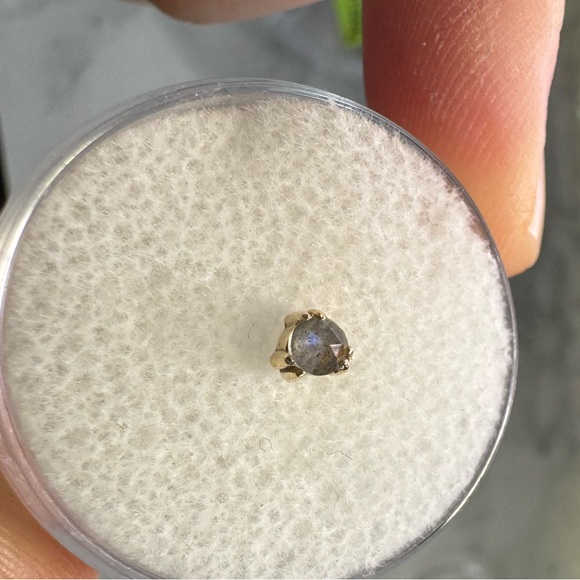 Tawapa Iris Threadless End - Picture 3 of 3